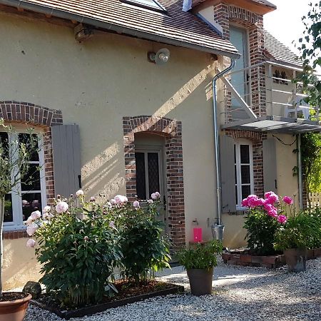 Magnolia54 Bed & Breakfast Louesme Exterior photo